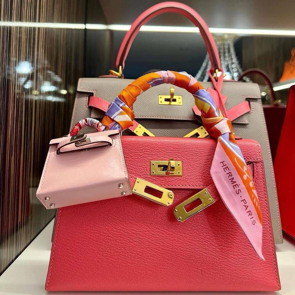 branded ladies hand bags 200 pieces per pallet Branded Ladies Hand bags 200 pieces per pallet