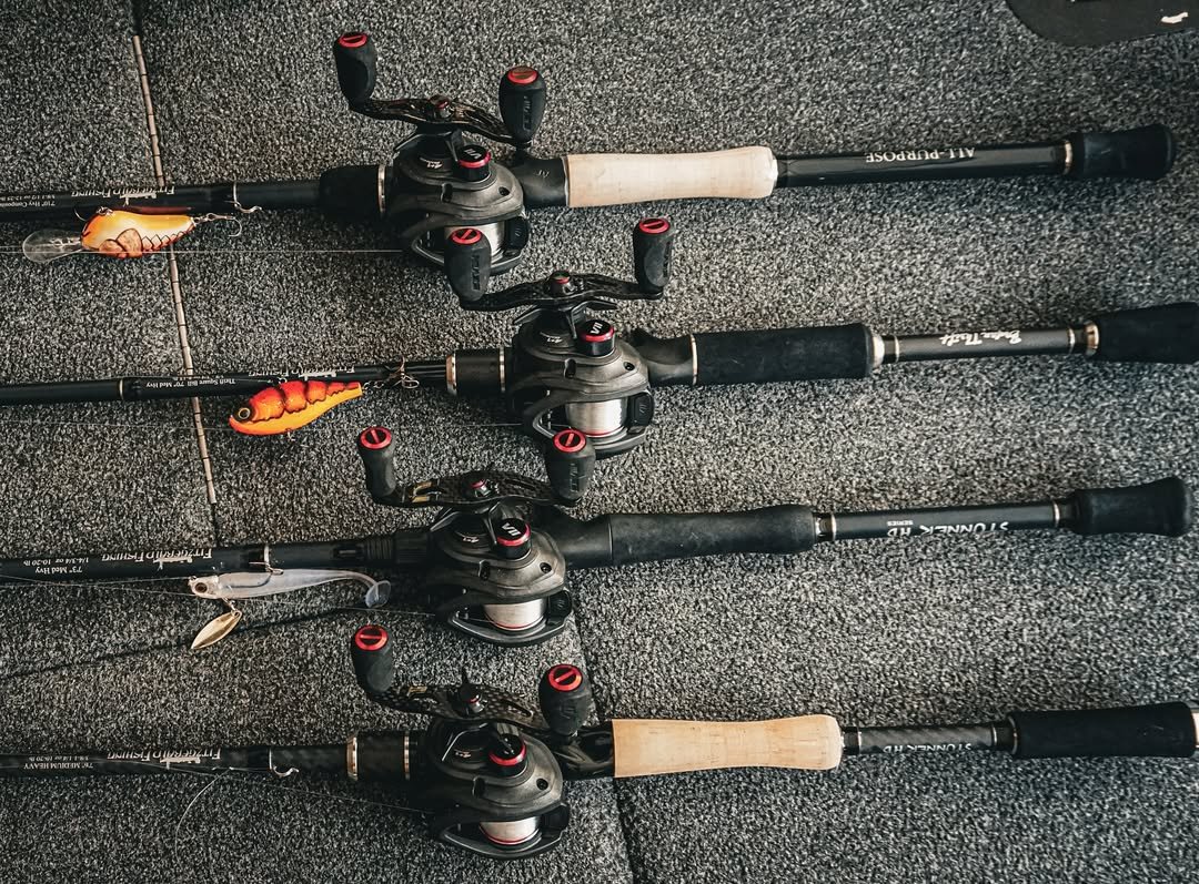 fishing gear wholesale pallet (120–150 items) Fishing Gear Wholesale Pallet (120–150 Items)