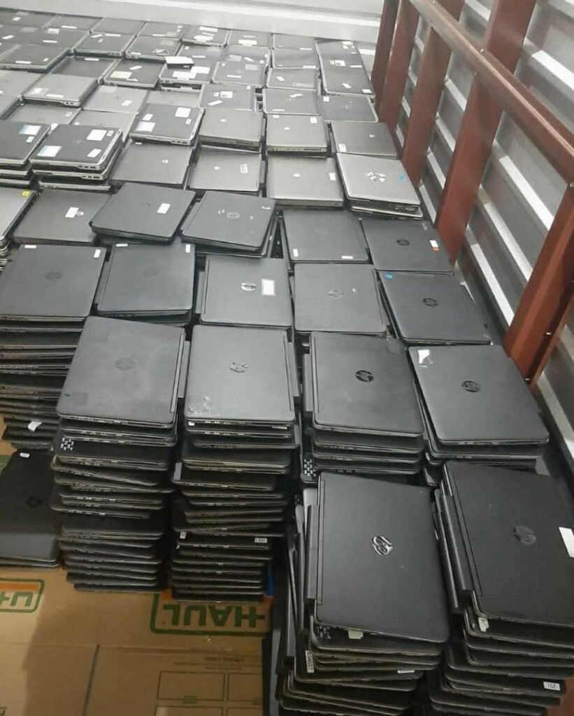wholesale laptop pallet (24 pieces) Wholesale Laptop Pallet (24 Pieces)