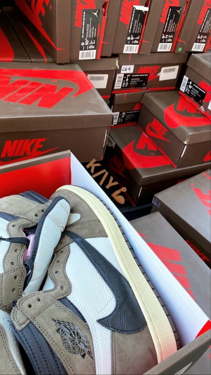 wholesale nike shoes pallet (100 pairs) Wholesale Nike Shoes Pallet (100 Pairs)